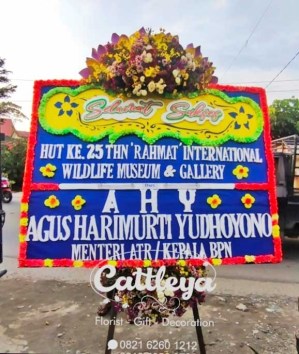 bunga papan Jakarta selamat sukses