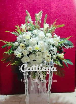 standing flower dukacita