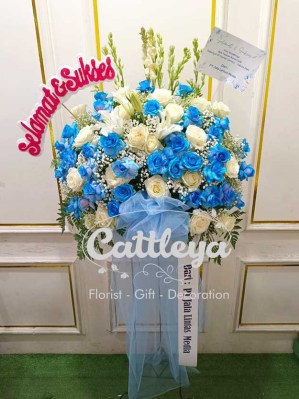 bunga standing selamat sukses